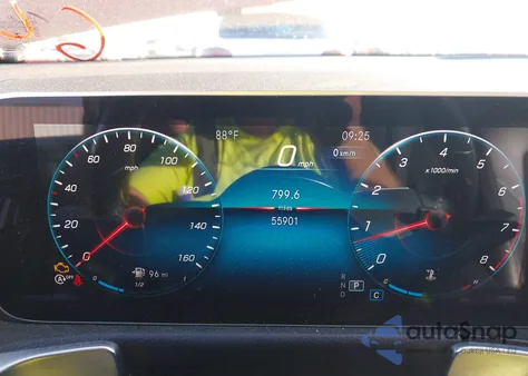 2020 Mercedes-Benz Glb 250 z USA, uszkodzony, nr VIN W1N4M4GB7LW039778